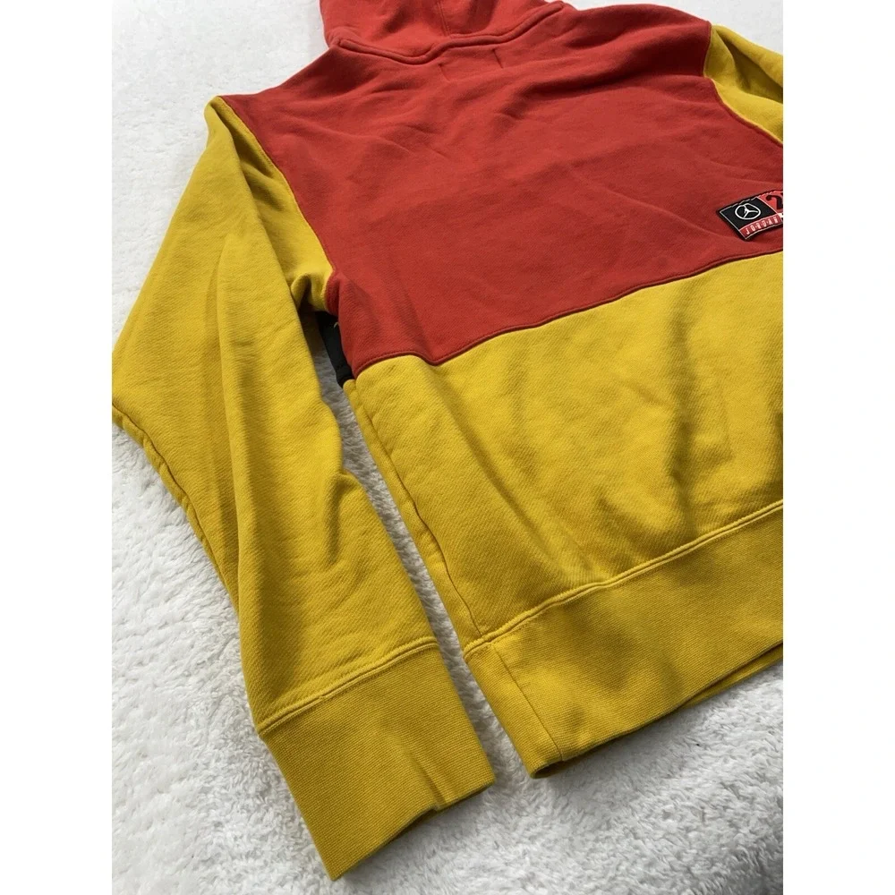 Jordan Sport DNA Pullover Hoodie Red Yellow Black Colorblock Mens S AT9981-712‎